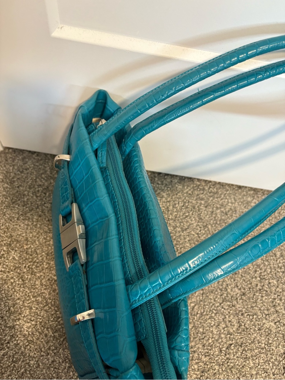 Y2K Joanel Teal Croc-Embossed Leather Shoulder Bag - Picture 6 of 15
